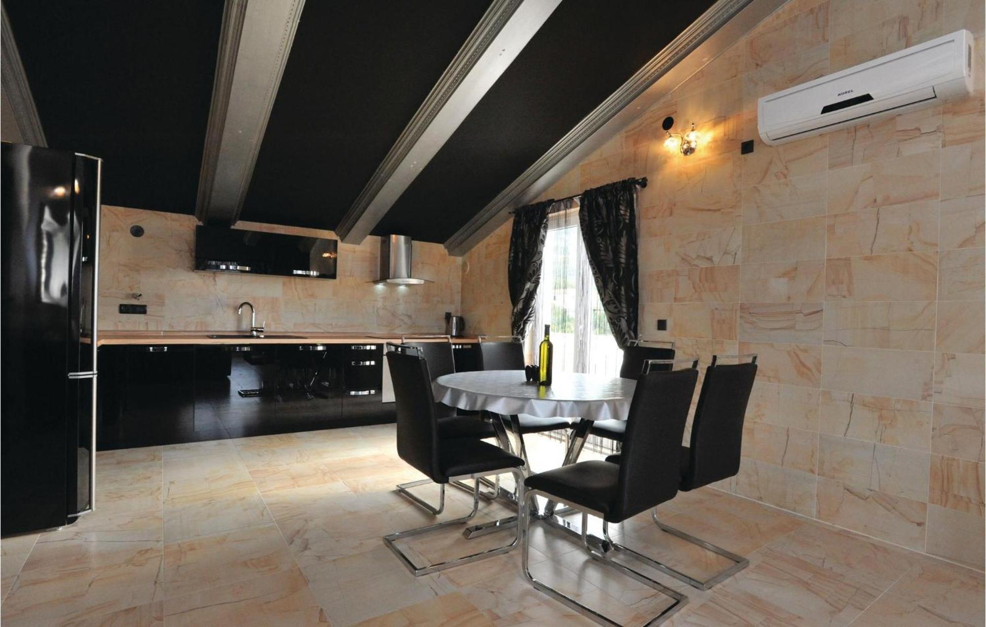 Amazing Home In Kastel Stari With House Sea View Kaštela Eksteriør billede